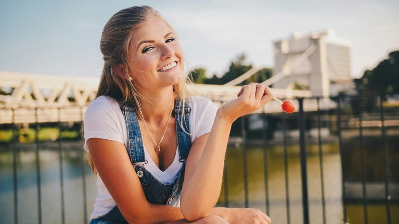 girl smiling